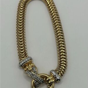 Vintage Avon 1980's Gold Silver Tone Medal Serpent XO Chain Bracelet 8.5”